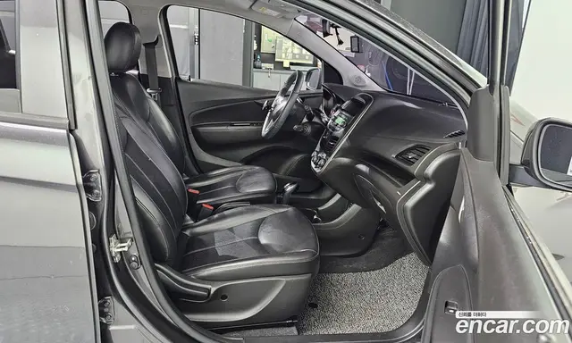 Chevrolet Spark 2016 1.0 автомат (гидро), миниатюра 12