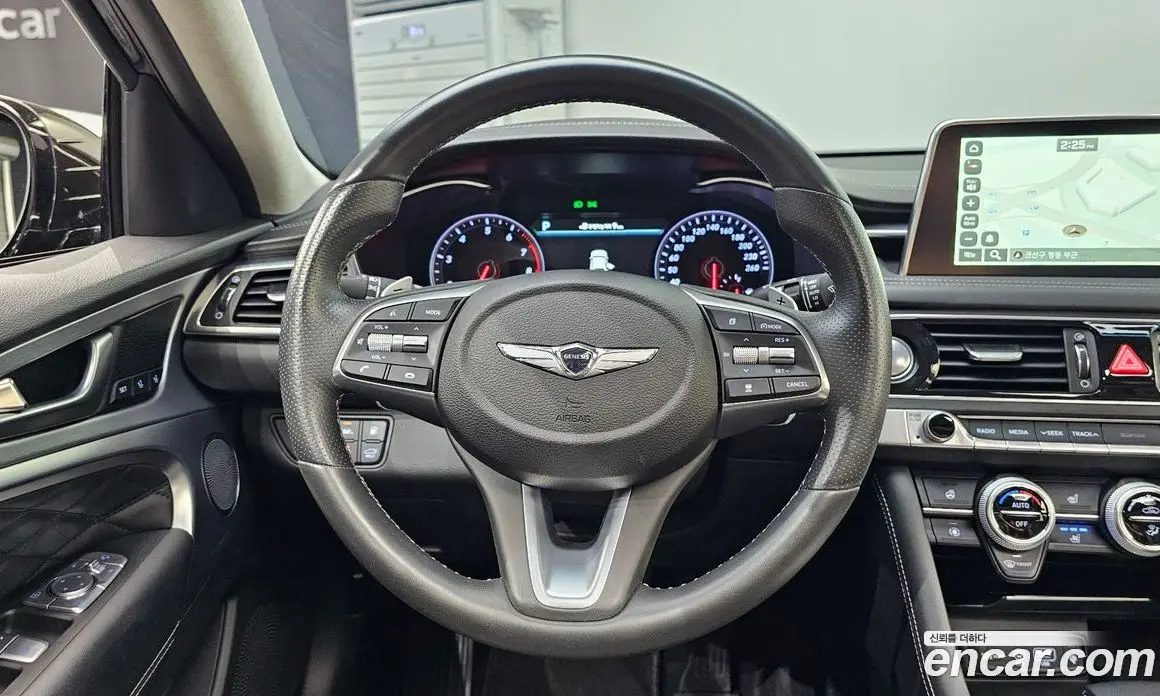 Genesis G70 2019 2.0 автомат (гидро), фото 13 Genesis G70 2019 2.0 автомат (гидро), фото 13