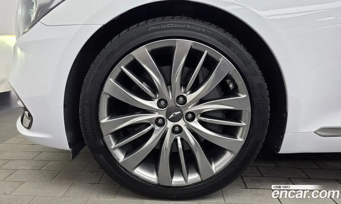 Genesis G80 2019 2.2 автомат (гидро), фото 5 Genesis G80 2019 2.2 автомат (гидро), фото 5