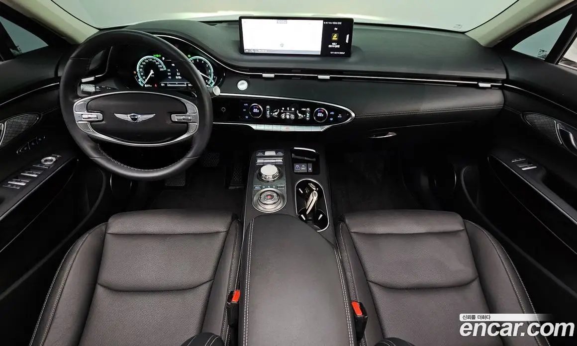 Genesis GV70 2021 2.5 автомат (гидро), фото 7 Genesis GV70 2021 2.5 автомат (гидро), фото 7