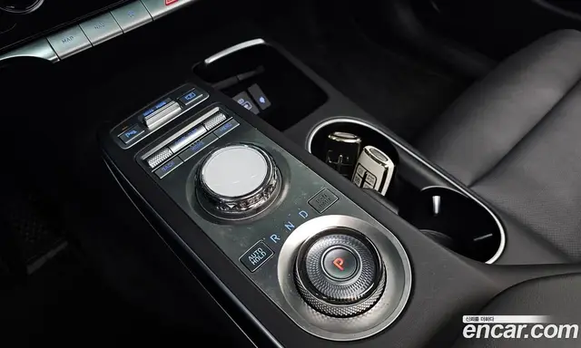 Genesis GV70 2021 2.5 автомат (гидро), миниатюра 9 Genesis GV70 2021 2.5 автомат (гидро), миниатюра 9