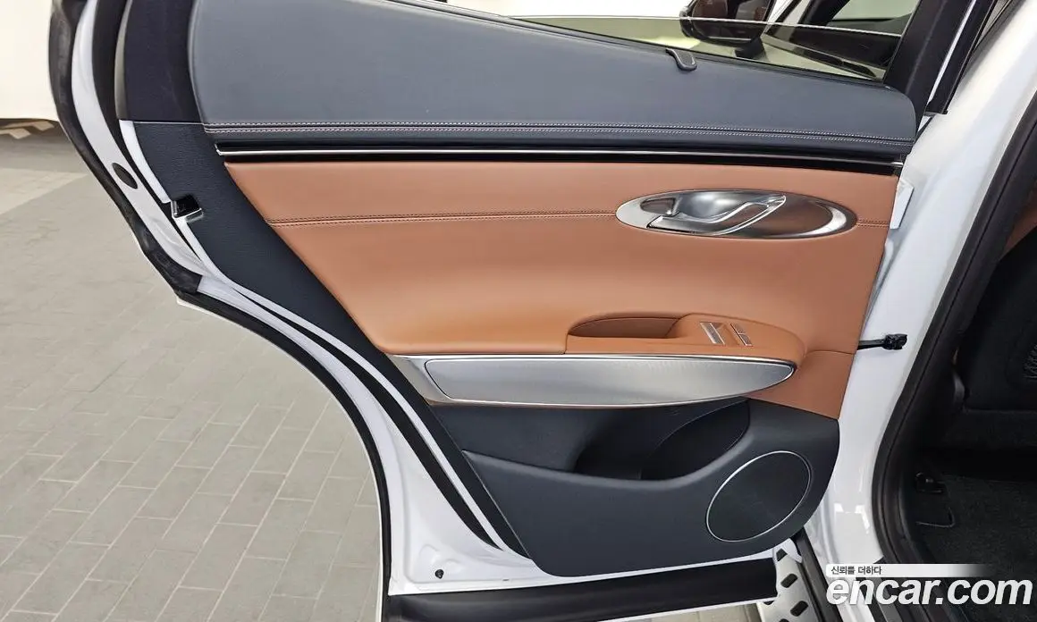 Genesis GV70 2021 2.5 автомат (гидро), фото 15