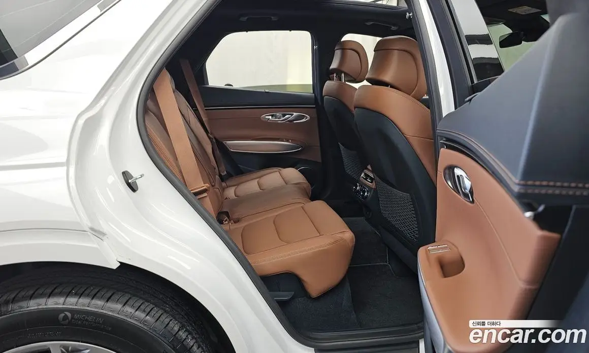 Genesis GV70 2021 2.5 автомат (гидро), фото 18