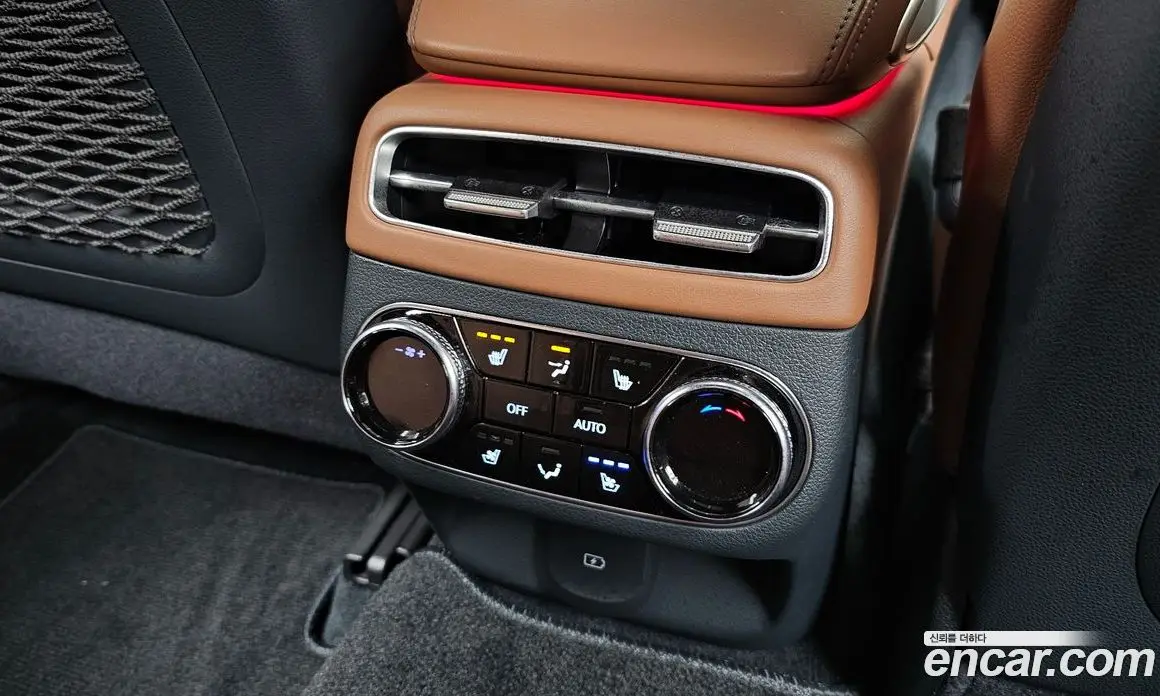 Genesis GV70 2021 2.5 автомат (гидро), фото 25