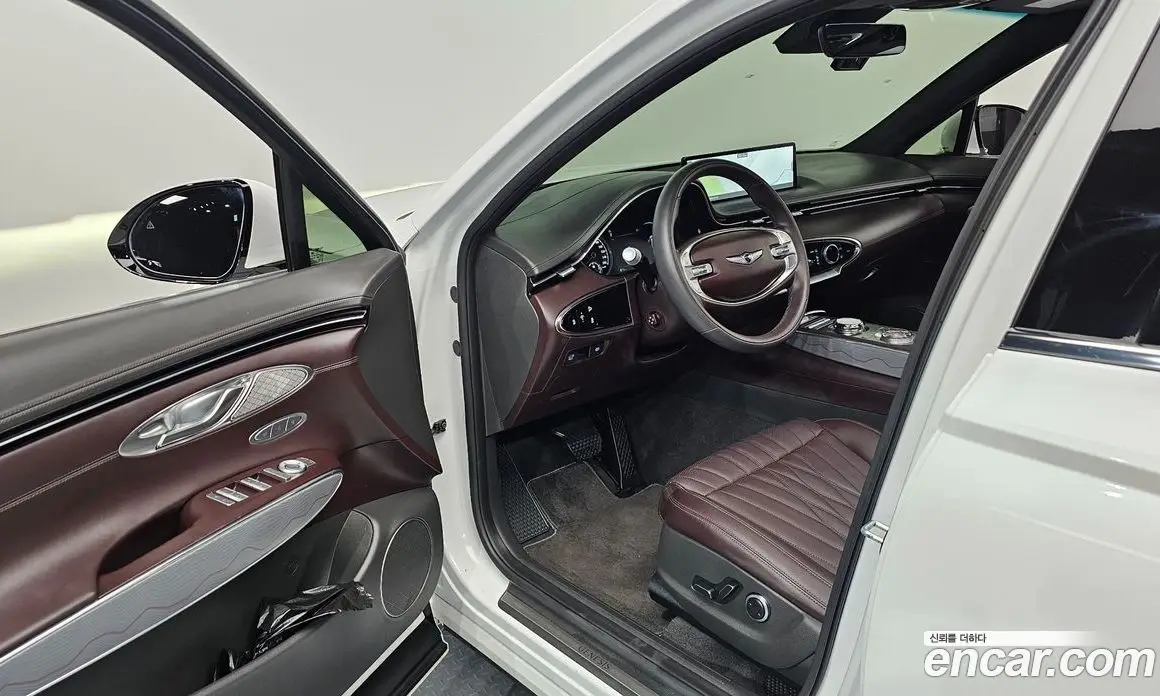 Genesis GV70 2022 3.5 автомат (гидро), фото 13 Genesis GV70 2022 3.5 автомат (гидро), фото 13