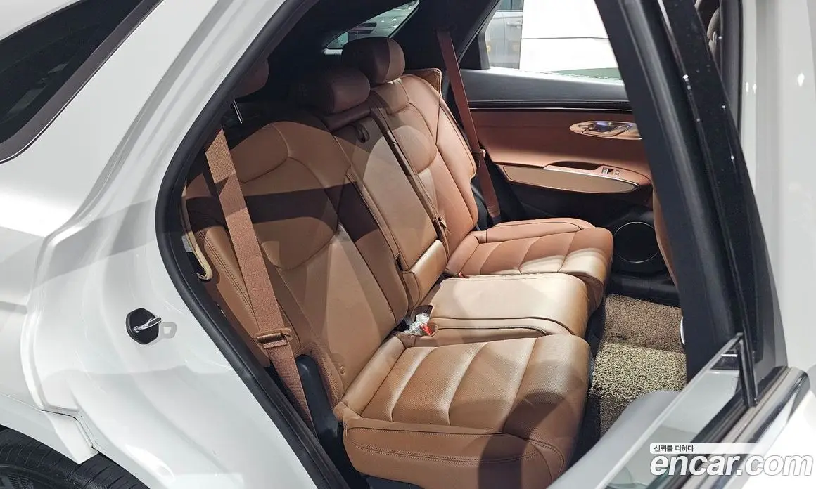 Genesis GV70 2022 2.5 автомат (гидро), фото 17 Genesis GV70 2022 2.5 автомат (гидро), фото 17