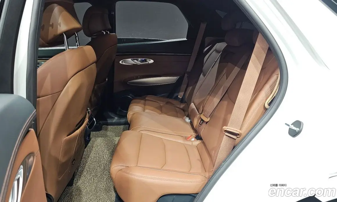 Genesis GV70 2022 2.5 автомат (гидро), фото 18 Genesis GV70 2022 2.5 автомат (гидро), фото 18
