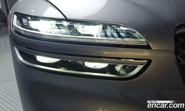 Genesis GV70 2023 2.5 автомат (гидро), миниатюра 8 Genesis GV70 2023 2.5 автомат (гидро), миниатюра 8