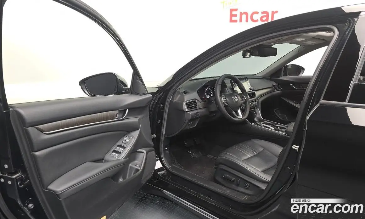 Honda Accord 2019 1.5 автомат (гидро), фото 13 Honda Accord 2019 1.5 автомат (гидро), фото 13