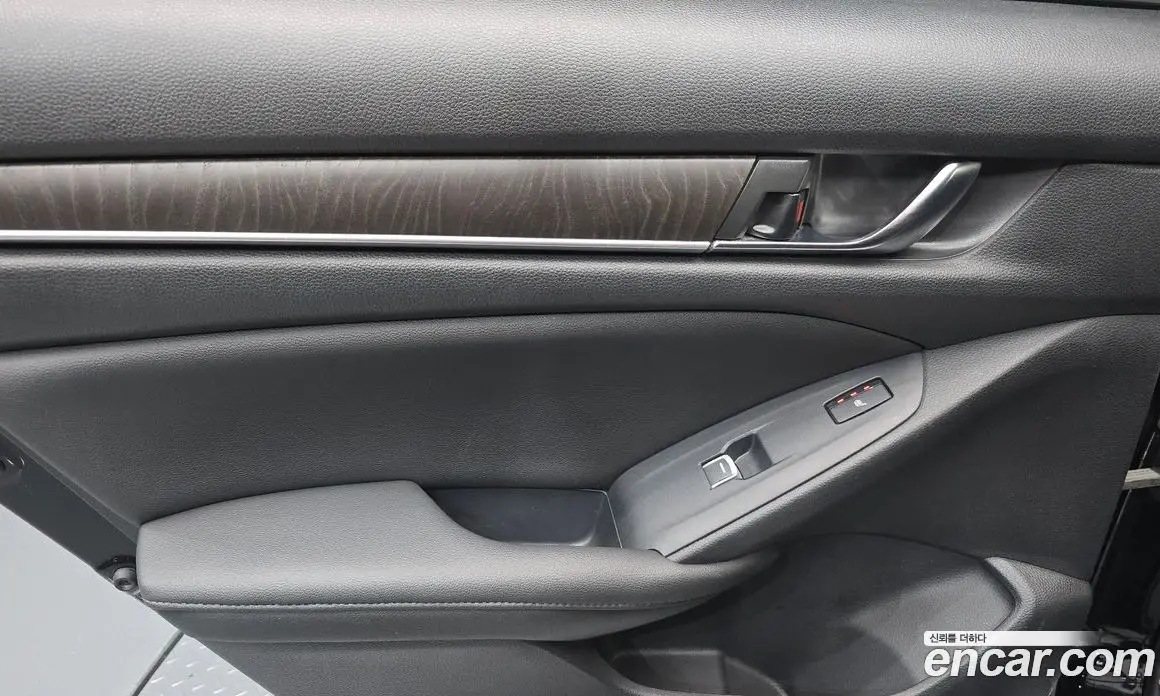 Honda Accord 2019 1.5 автомат (гидро), фото 15 Honda Accord 2019 1.5 автомат (гидро), фото 15