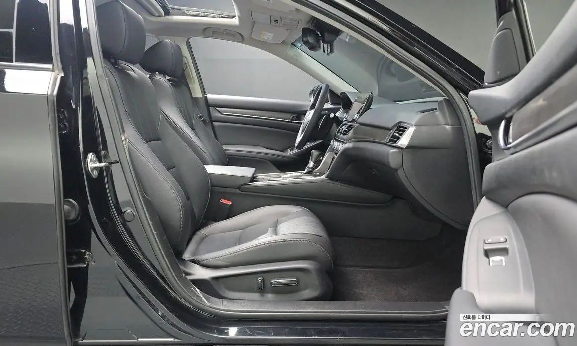 Honda Accord 2019 1.5 автомат (гидро), фото 16 Honda Accord 2019 1.5 автомат (гидро), фото 16