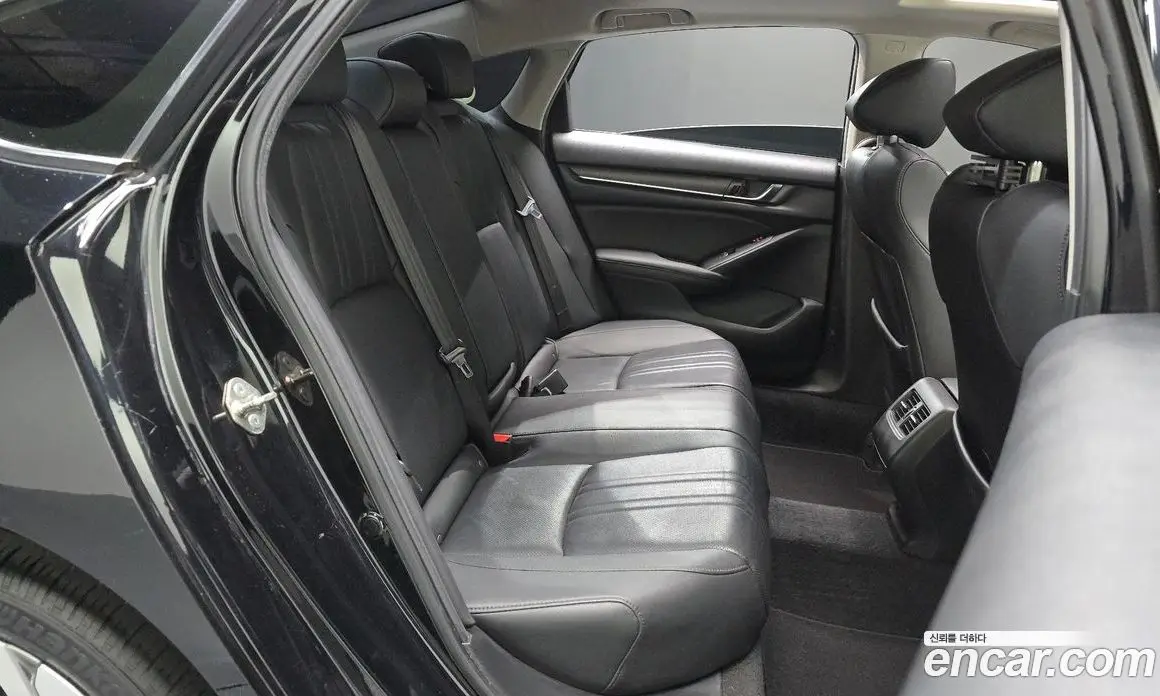 Honda Accord 2019 1.5 автомат (гидро), фото 17 Honda Accord 2019 1.5 автомат (гидро), фото 17