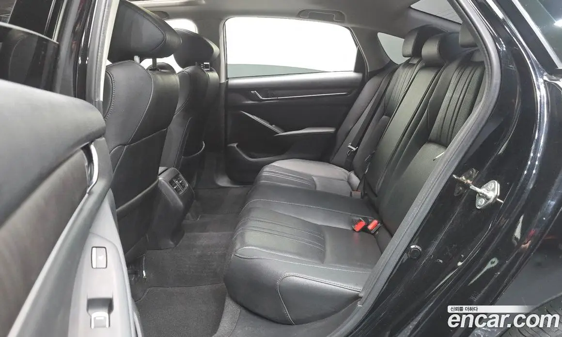 Honda Accord 2019 1.5 автомат (гидро), фото 18 Honda Accord 2019 1.5 автомат (гидро), фото 18