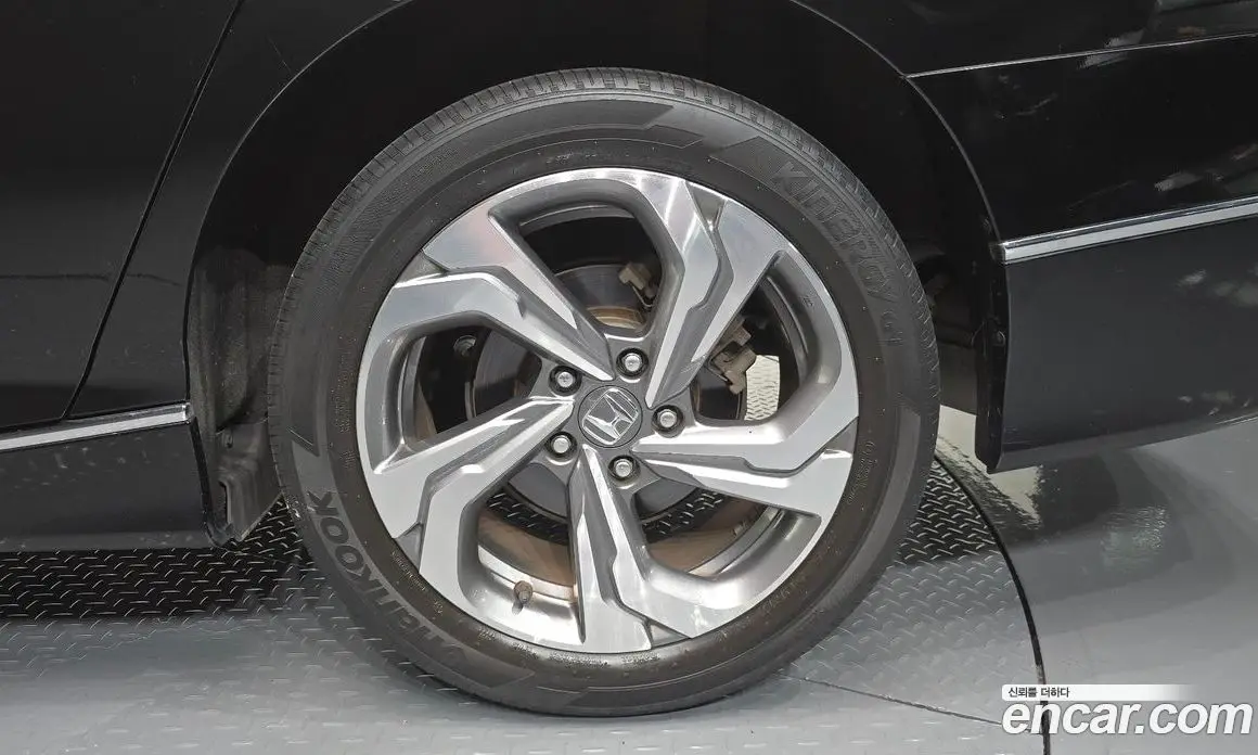 Honda Accord 2019 1.5 автомат (гидро), фото 7 Honda Accord 2019 1.5 автомат (гидро), фото 7