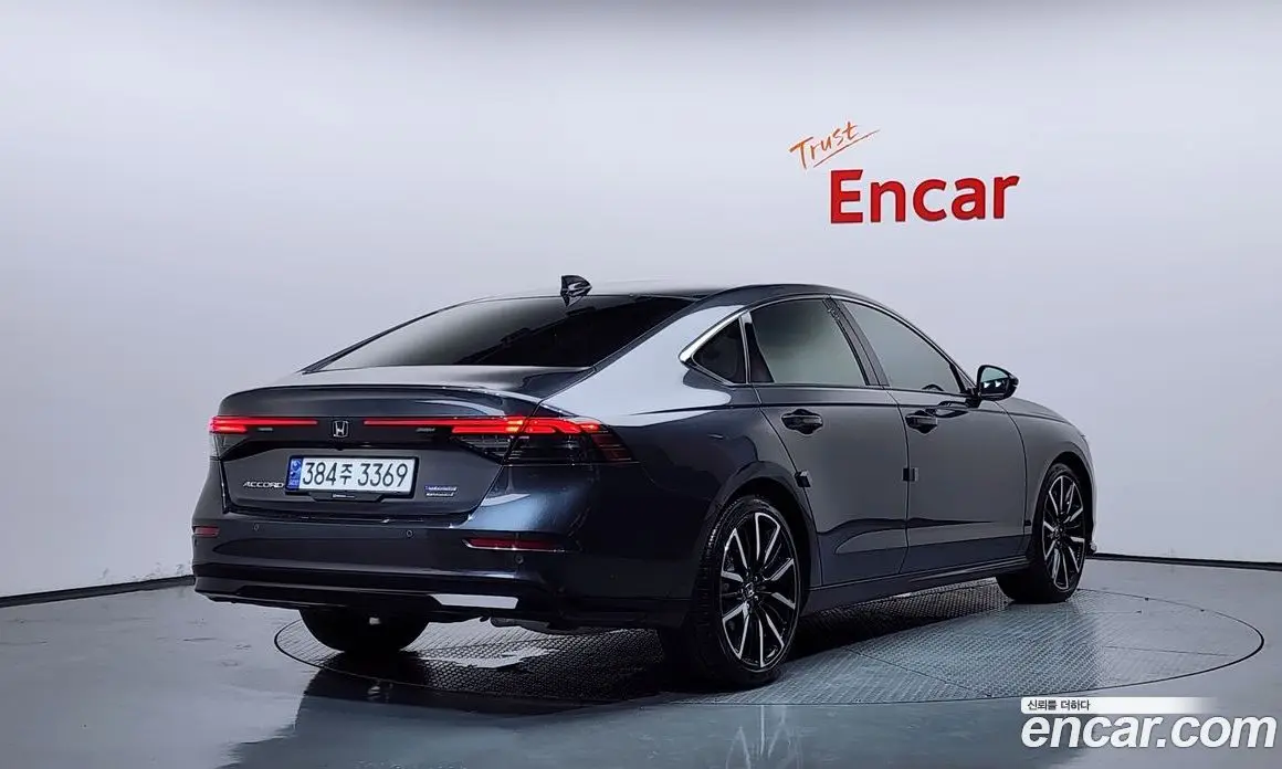 Honda Accord 2023 2.0 автомат (гидро), фото 2 Honda Accord 2023 2.0 автомат (гидро), фото 2