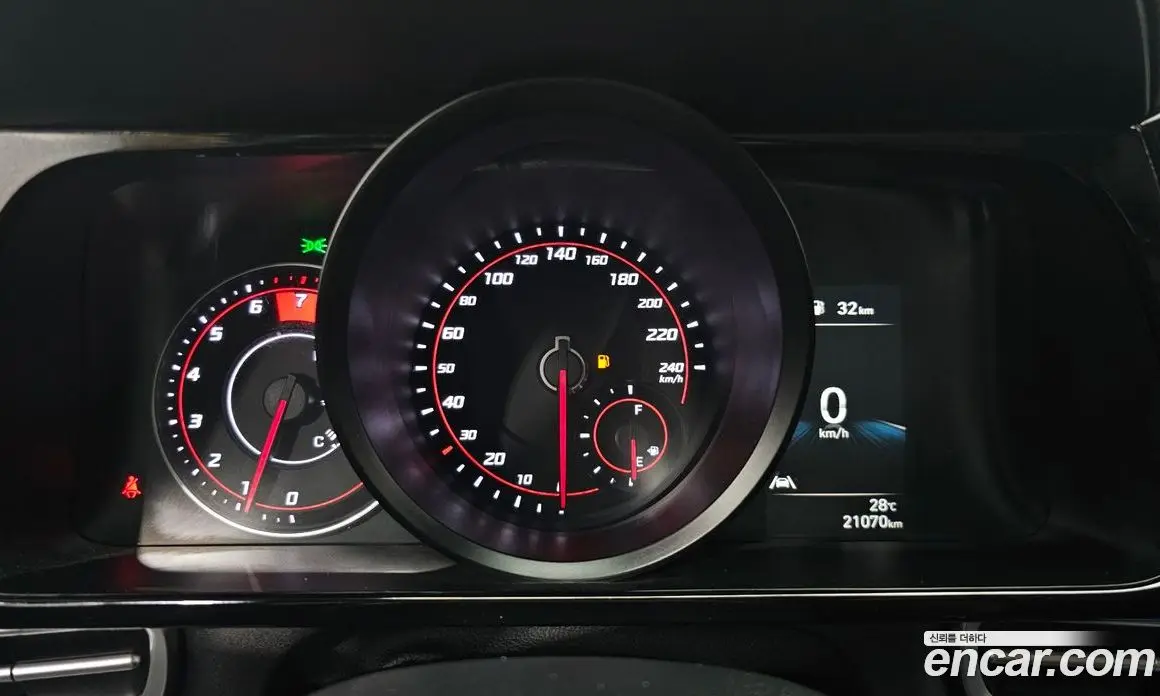 Hyundai Avante 2022 1.6 автомат (гидро), фото 11