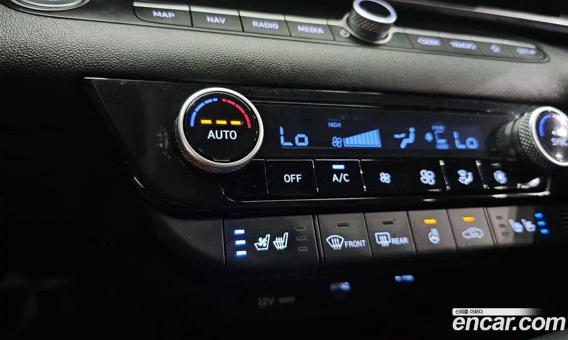 Hyundai Avante 2022 1.6 автомат (гидро), фото 23