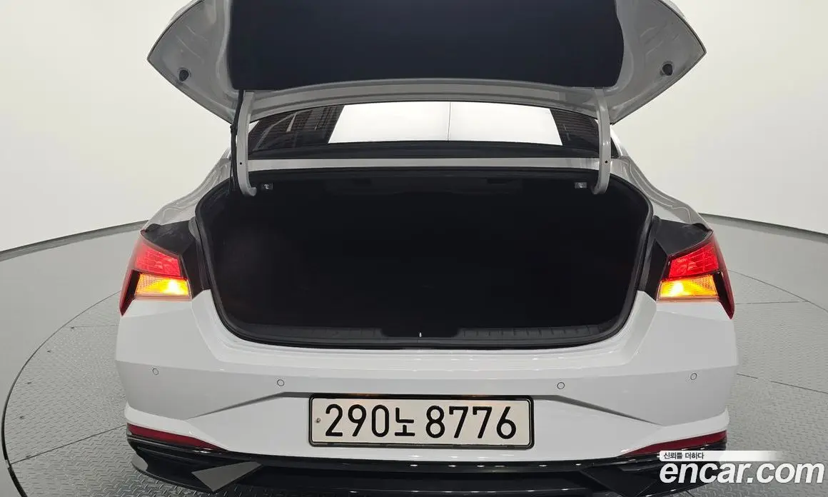 Hyundai Avante 2022 1.6 автомат (гидро), фото 26