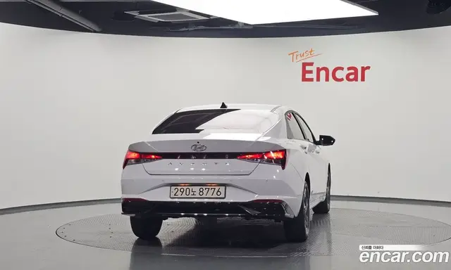 Hyundai Avante 2022 1.6 автомат (гидро), миниатюра 4