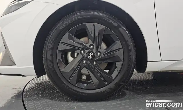 Hyundai Avante 2022 1.6 автомат (гидро), миниатюра 5
