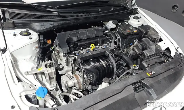 Hyundai Avante 2024 1.6 автомат (гидро), миниатюра 6 Hyundai Avante 2024 1.6 автомат (гидро), миниатюра 6