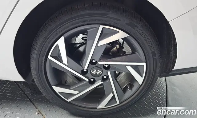 Hyundai Avante 2024 1.6 автомат (гидро), миниатюра 7 Hyundai Avante 2024 1.6 автомат (гидро), миниатюра 7