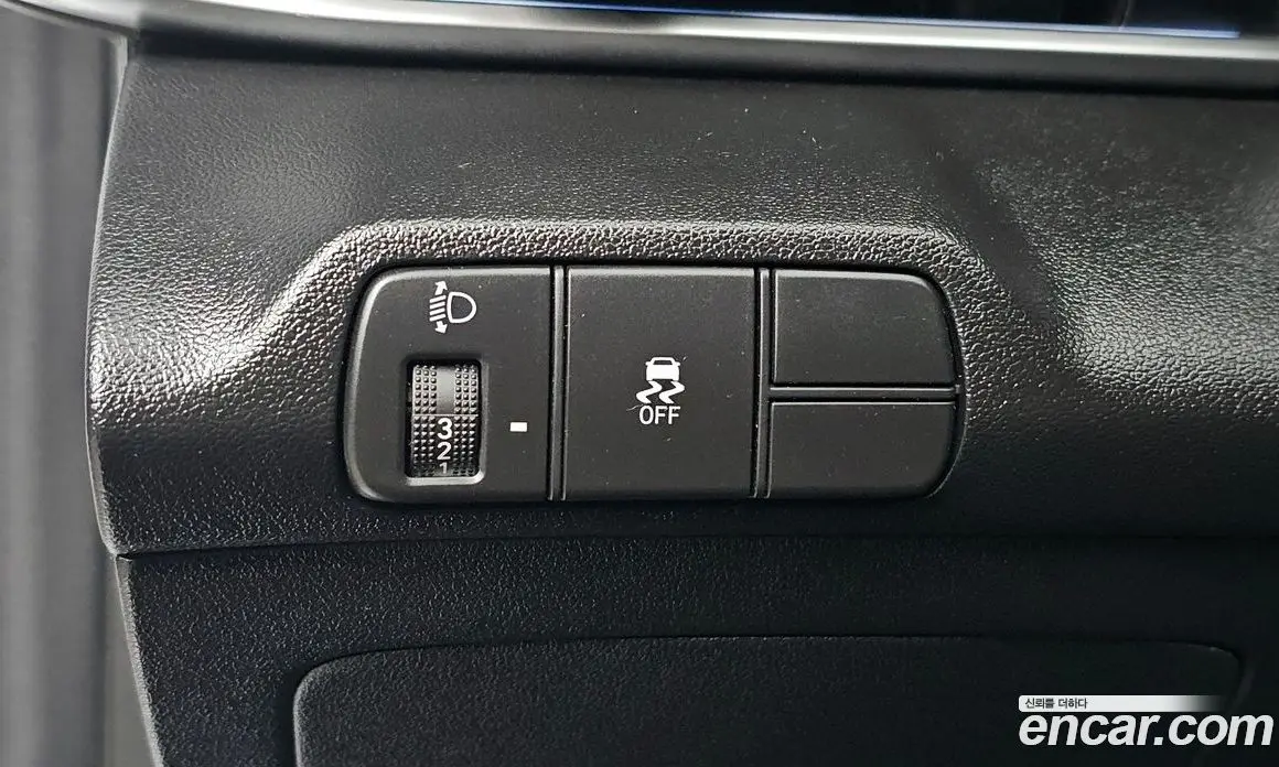 Hyundai Avante 2024 1.6 автомат (гидро), фото 20