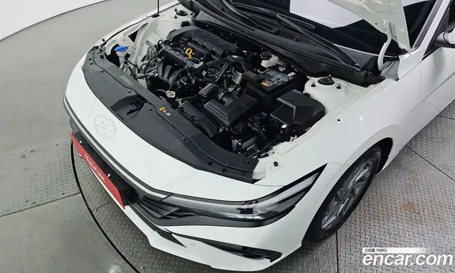 Hyundai Avante 2024 1.6 автомат (гидро), миниатюра 6