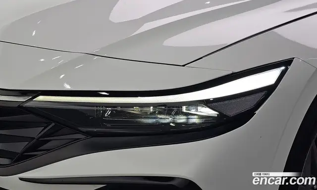 Hyundai Avante 2024 1.6 автомат (гидро), миниатюра 8