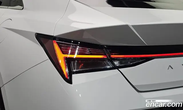 Hyundai Avante 2024 1.6 автомат (гидро), миниатюра 9