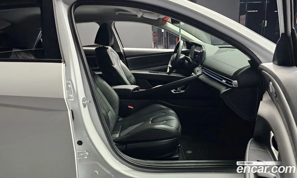 Hyundai Avante 2025 1.6 автомат (гидро), фото 11