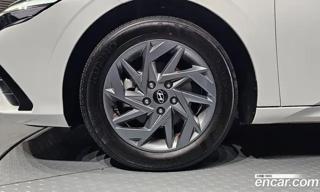 Hyundai Avante 2025 1.6 автомат (гидро), миниатюра 5