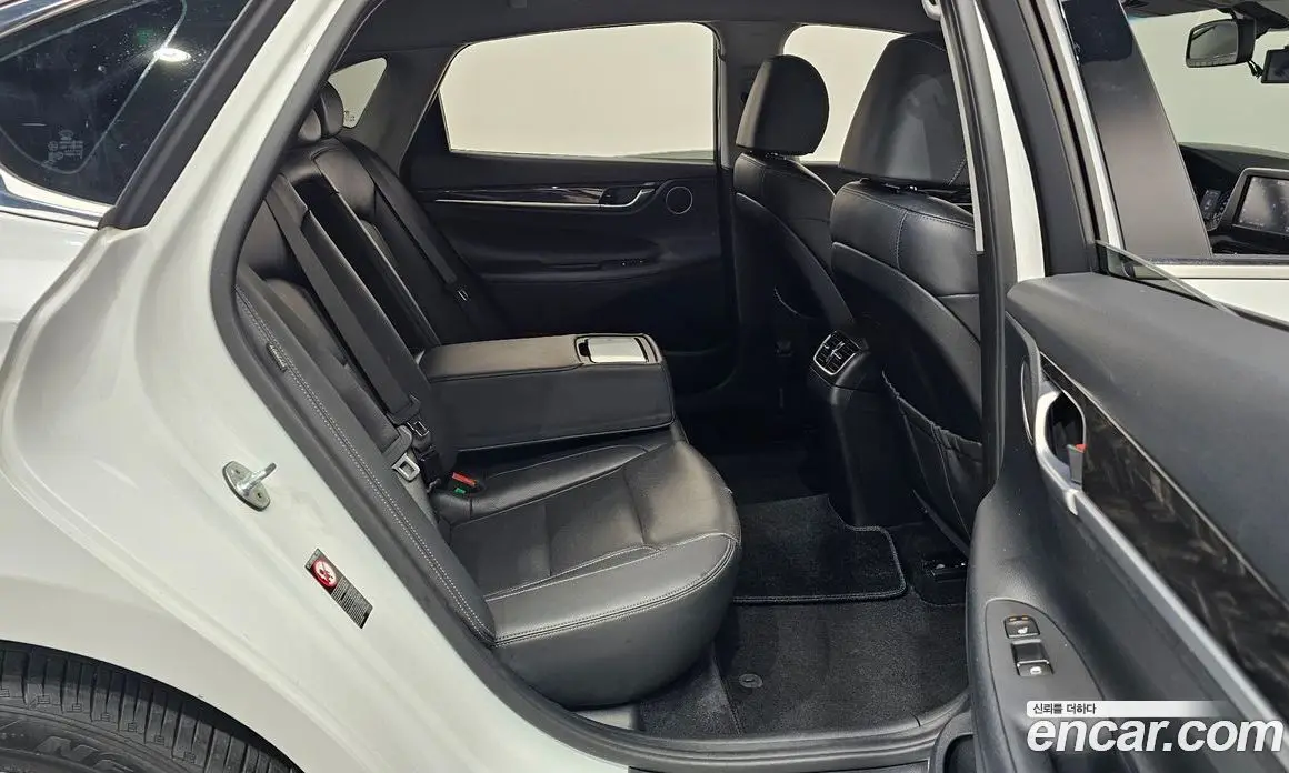 Hyundai Grandeur 2018 2.4 автомат (гидро), фото 11 Hyundai Grandeur 2018 2.4 автомат (гидро), фото 11