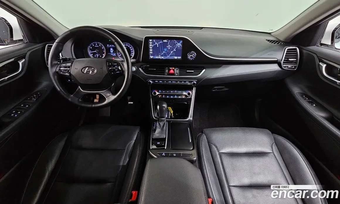 Hyundai Grandeur 2018 2.4 автомат (гидро), фото 7 Hyundai Grandeur 2018 2.4 автомат (гидро), фото 7