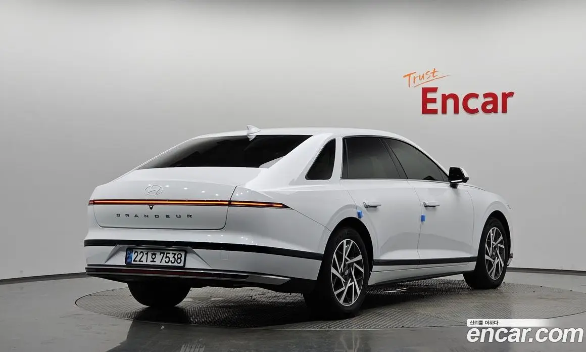 Hyundai Grandeur 2024 2.5 автомат (гидро), фото 1 Hyundai Grandeur 2024 2.5 автомат (гидро), фото 1