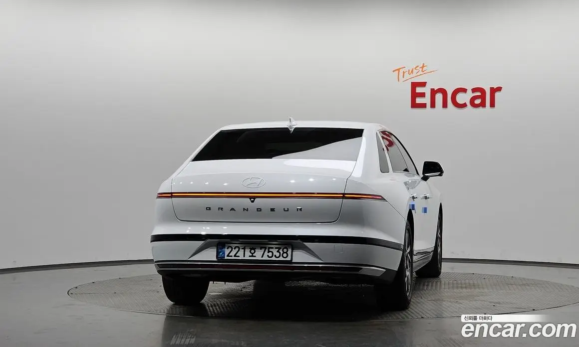 Hyundai Grandeur 2024 2.5 автомат (гидро), фото 3 Hyundai Grandeur 2024 2.5 автомат (гидро), фото 3