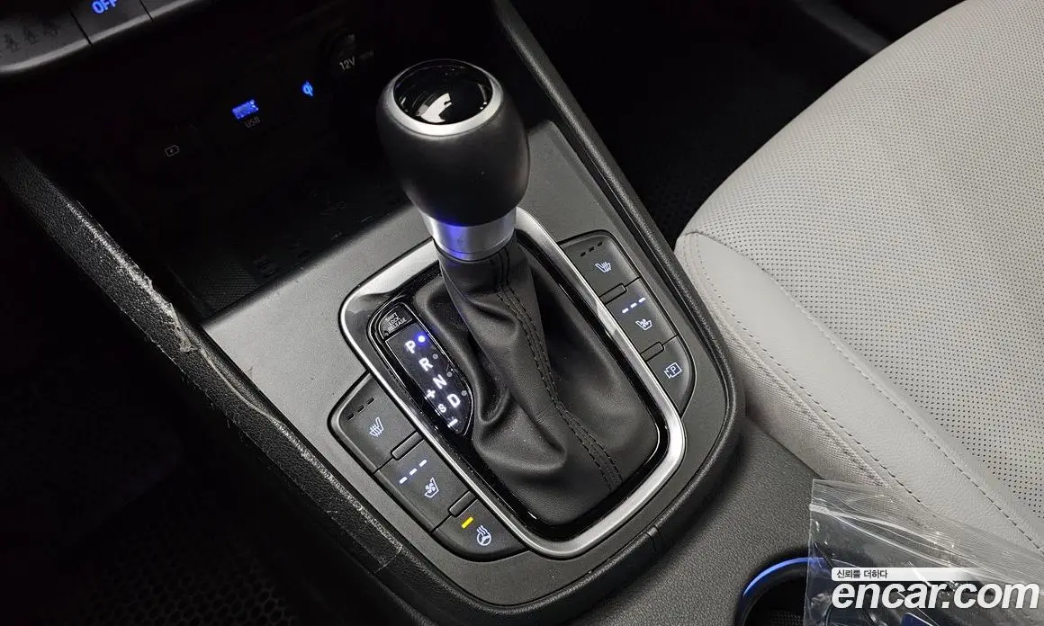 Hyundai Kona 2022 1.6 автомат (гидро), фото 12