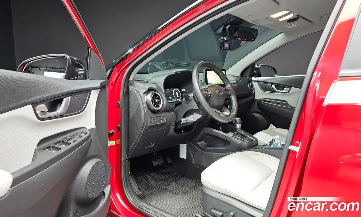 Hyundai Kona 2022 1.6 автомат (гидро), фото 13