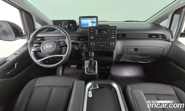 Hyundai Staria 2023 2.2 автомат (гидро), миниатюра 7