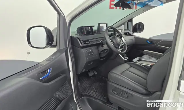 Hyundai Staria 2023 2.2 автомат (гидро), миниатюра 10