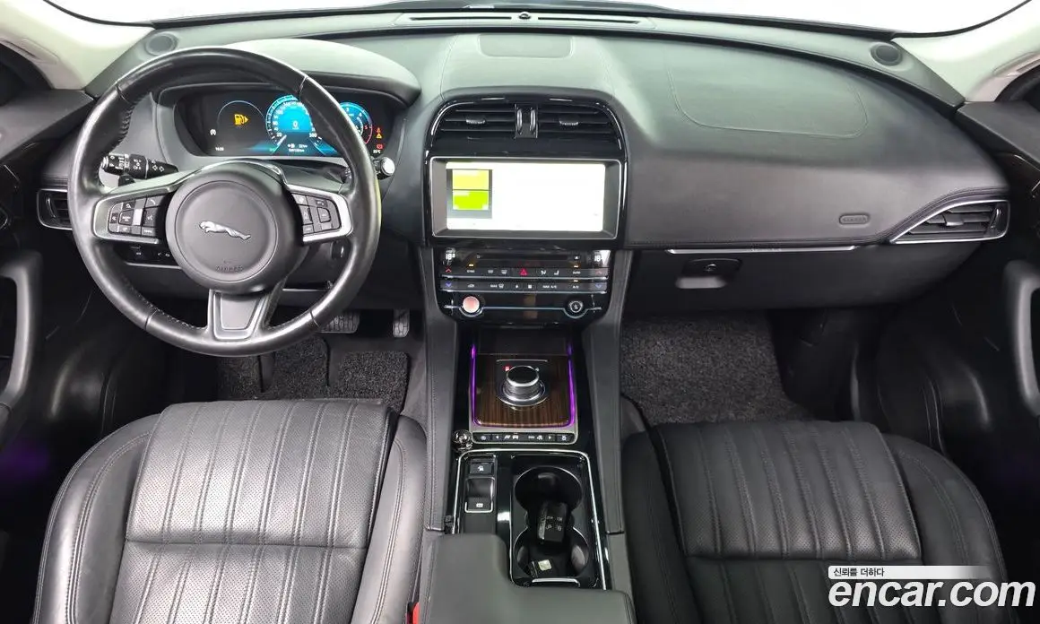 Jaguar F-Pace 2018 2.0 автомат (гидро), фото 10 Jaguar F-Pace 2018 2.0 автомат (гидро), фото 10