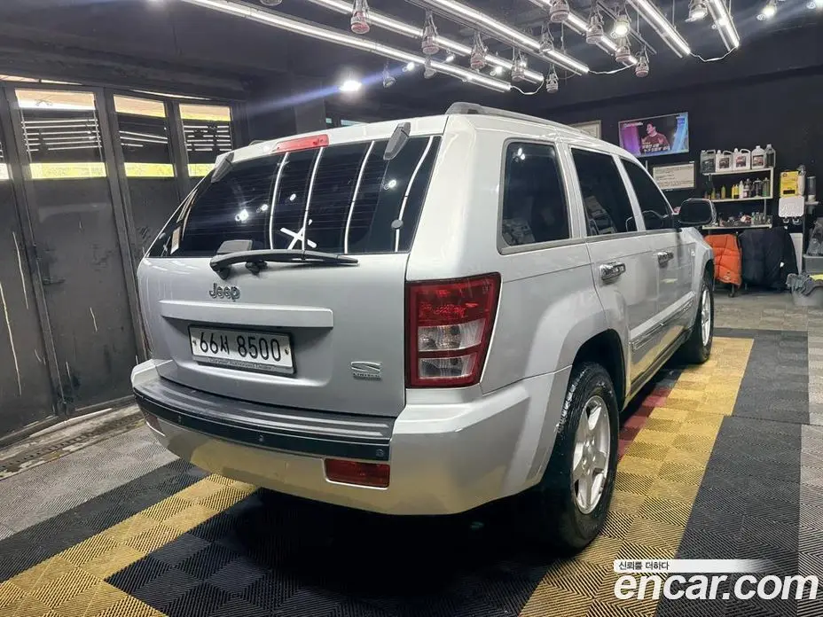 Jeep Cherokee 2010 3.0 автомат (гидро), фото 4 Jeep Cherokee 2010 3.0 автомат (гидро), фото 4