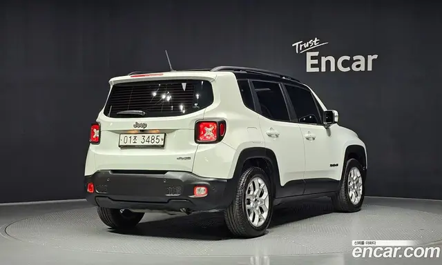 Jeep Renegade 2017 2.4 автомат (гидро), миниатюра 2 Jeep Renegade 2017 2.4 автомат (гидро), миниатюра 2