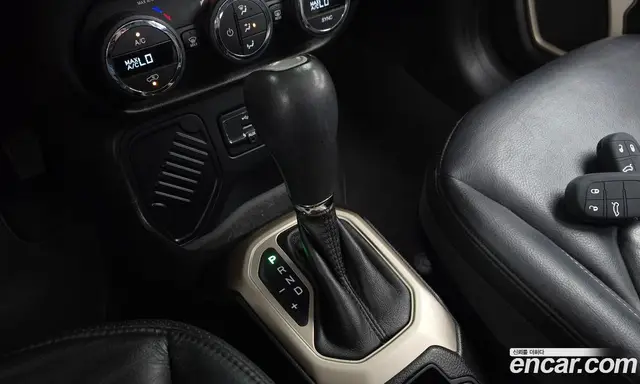 Jeep Renegade 2017 2.4 автомат (гидро), миниатюра 12
