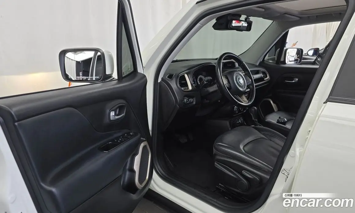 Jeep Renegade 2017 2.4 автомат (гидро), фото 13 Jeep Renegade 2017 2.4 автомат (гидро), фото 13