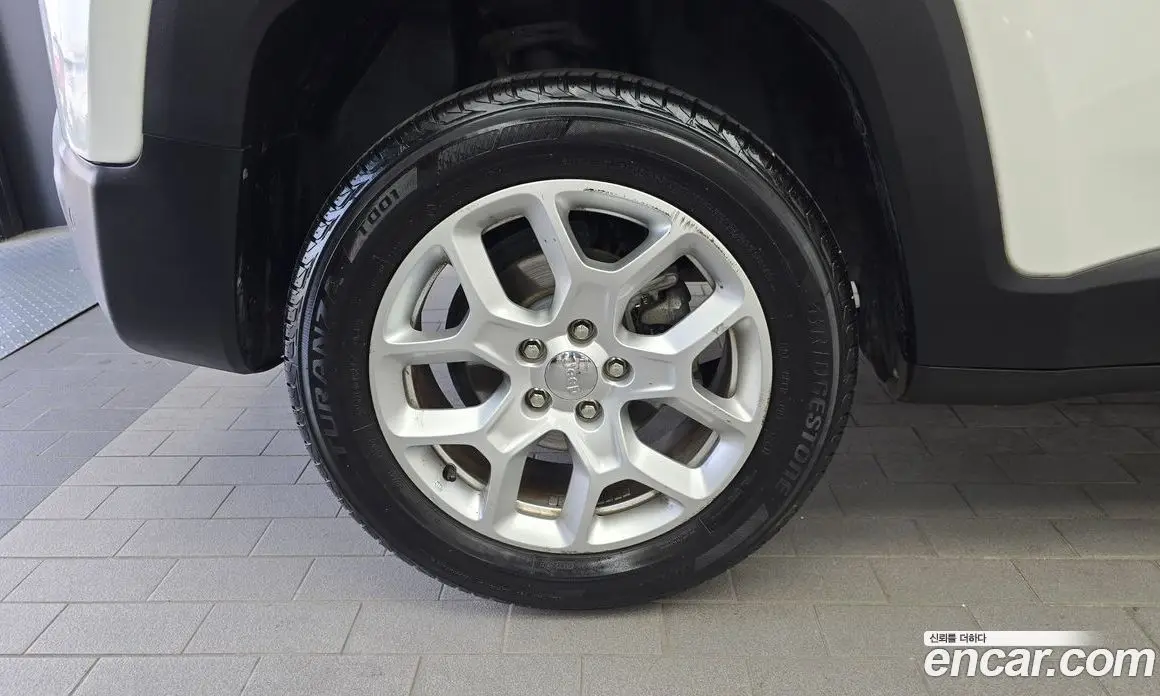 Jeep Renegade 2017 2.4 автомат (гидро), фото 5 Jeep Renegade 2017 2.4 автомат (гидро), фото 5