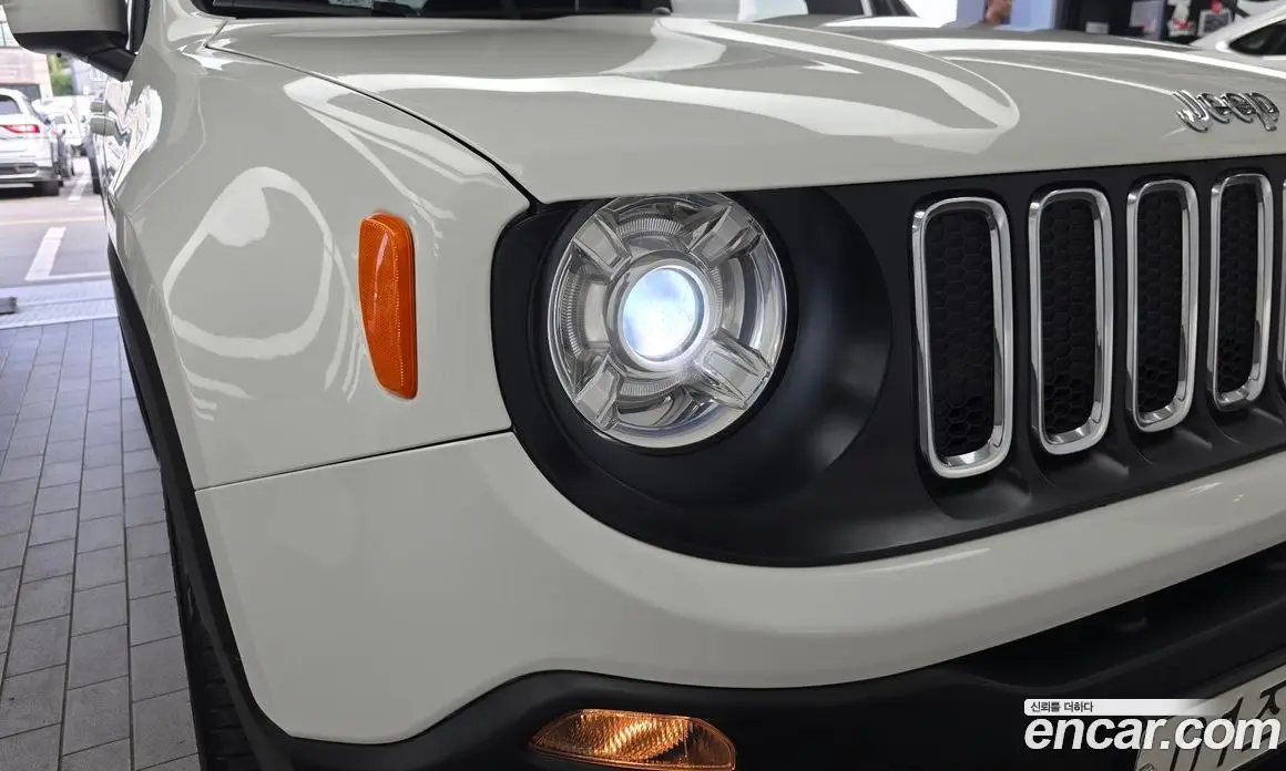 Jeep Renegade 2017 2.4 автомат (гидро), фото 8 Jeep Renegade 2017 2.4 автомат (гидро), фото 8