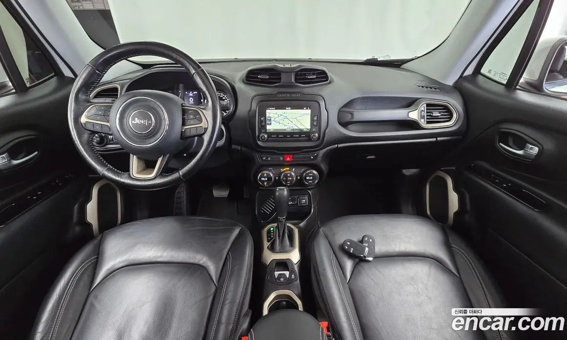 Jeep Renegade 2017 2.4 автомат (гидро), фото 10 Jeep Renegade 2017 2.4 автомат (гидро), фото 10