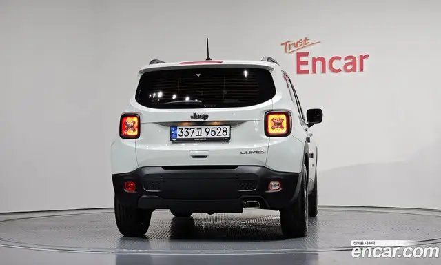 Jeep Renegade 2022 1.3 автомат (гидро), миниатюра 4 Jeep Renegade 2022 1.3 автомат (гидро), миниатюра 4