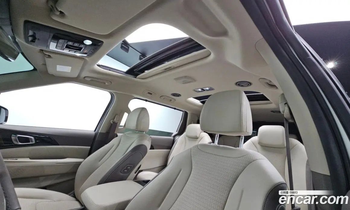 Kia Carnival 2024 1.6 автомат (гидро), фото 22